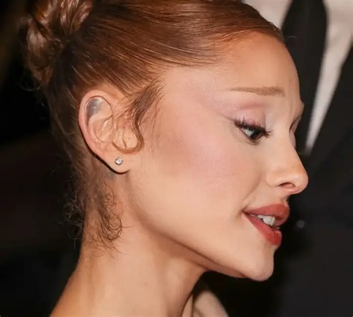 Ariana Grande ve Ethan Slater Aşkında Son Durum: Söylentilere Yanıt!