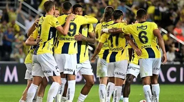 Fenerbahçe Beko, Virtus Bologna’yı Son Nefeste Yendi: 66-64!