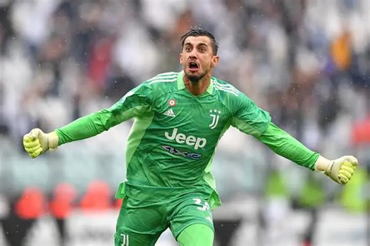Perin Juventus Kalesinde: Di Gregorio Neden Oynamıyor?