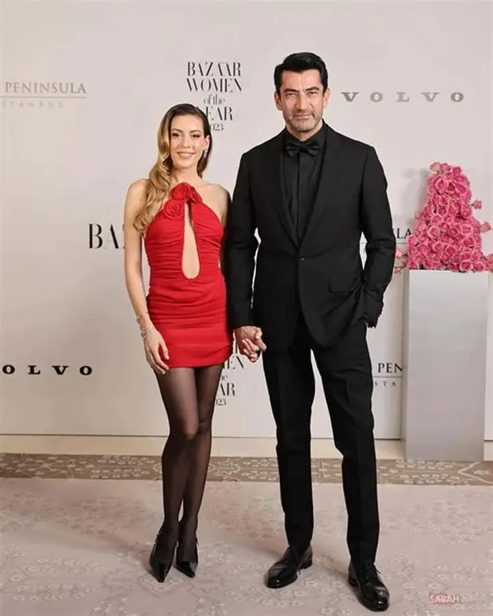 KADEM Gecesinde Sinem Kobal’dan Kenan İmirzalıoğlu’na Duygusal Destek