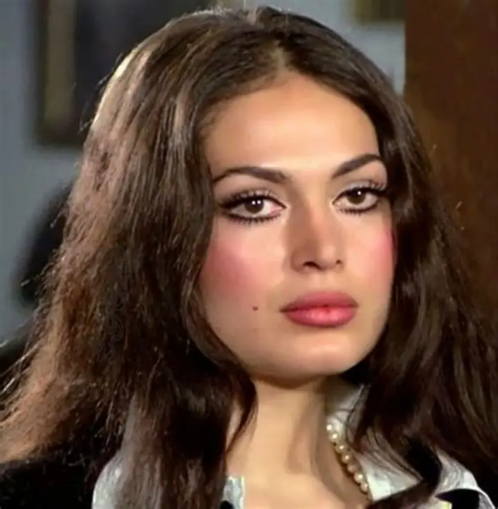 Türkan Şoray’dan Kızıyla Yeni Poz: Sağlık Durumu Merak Ediliyor