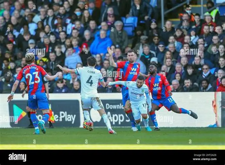 Burnley – Crystal Palace: Premier Lig’de Hayati Karşılaşma!