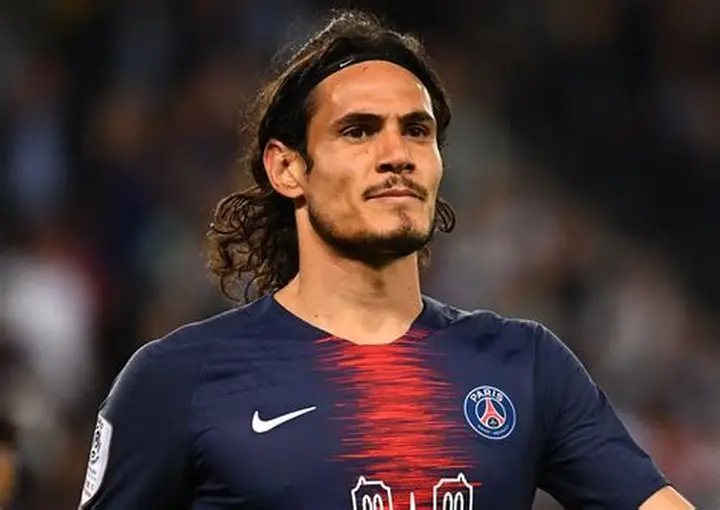 Edinson Cavani Futbolu Bıraktı: ‘El Matador’ Veda Etti