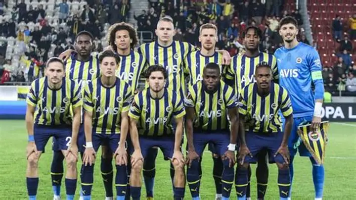 Fenerbahçe’de Sıcak Gelişme: İki Yıldız Yolcu Mu?