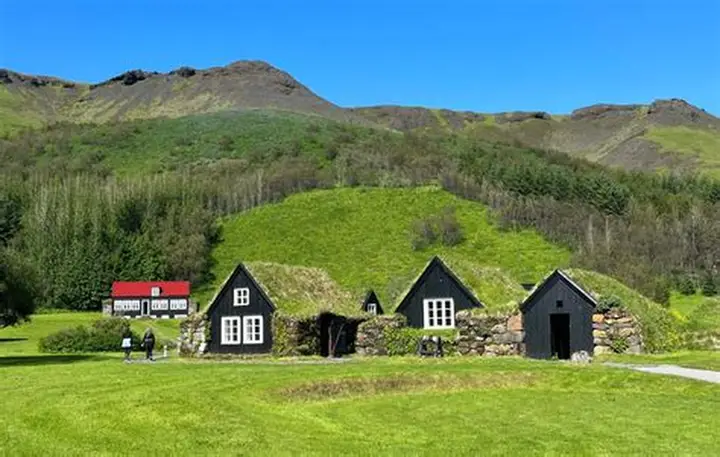 Buz ve Ateşin Ülkesi İzlanda: Doğa ve Güvenlik Dinamikleri
