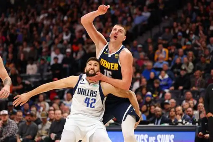Denver Nuggets vs Dallas Mavericks: NBA’de Zirve Savaşı!