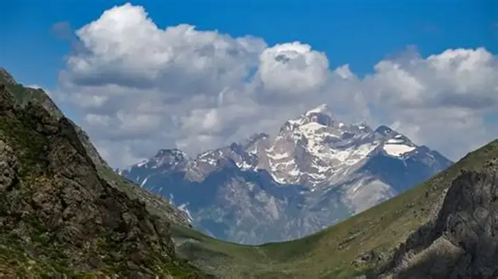 Kuzey Kelimesinin Gizemi: Eski Türkçede ‘Kuz’ Ne Anlama Gelir?